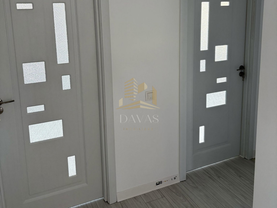 Apartament cu 3 camere decomandat | Spațiu de birouri în CF | Bld. Muncii