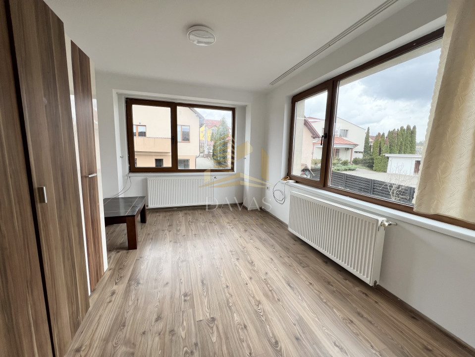 Casa individuala de inchiriat | 4 camere | 4 locuri de parcare in curte