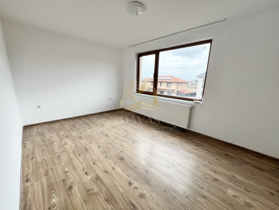 Casa individuala de inchiriat | 4 camere | 4 locuri de parcare in curte