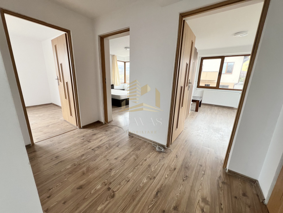 Casa individuala de inchiriat | 4 camere | 4 locuri de parcare in curte