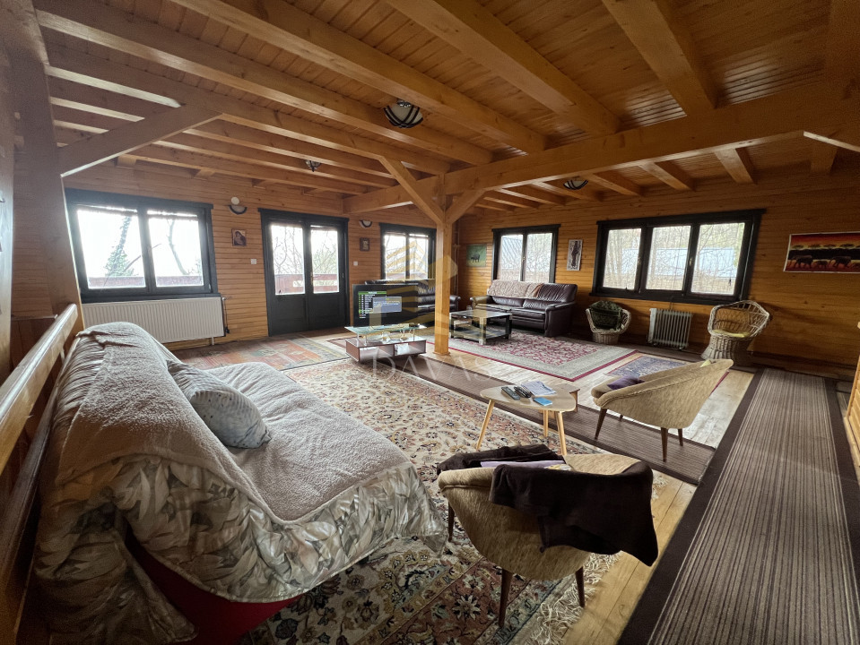 Casa rustică deosebită | Confort si liniste