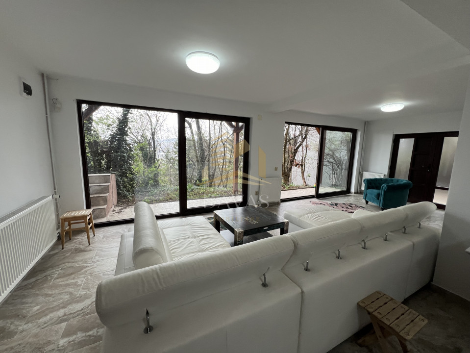 Casa rustică deosebită | Confort si liniste