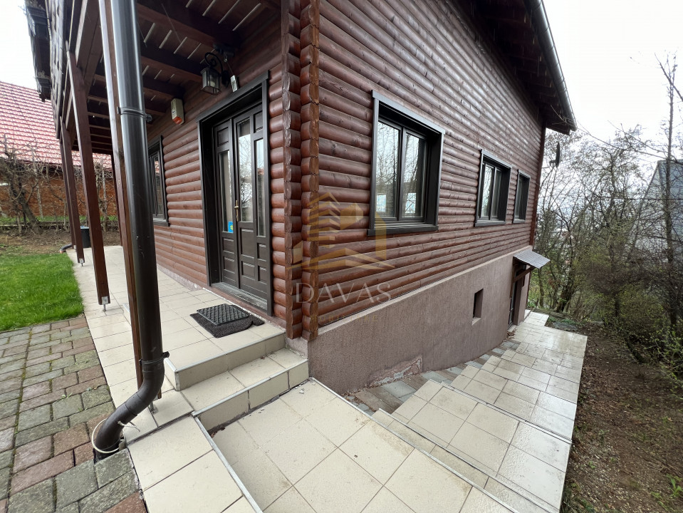 Casa rustică deosebită | Confort si liniste