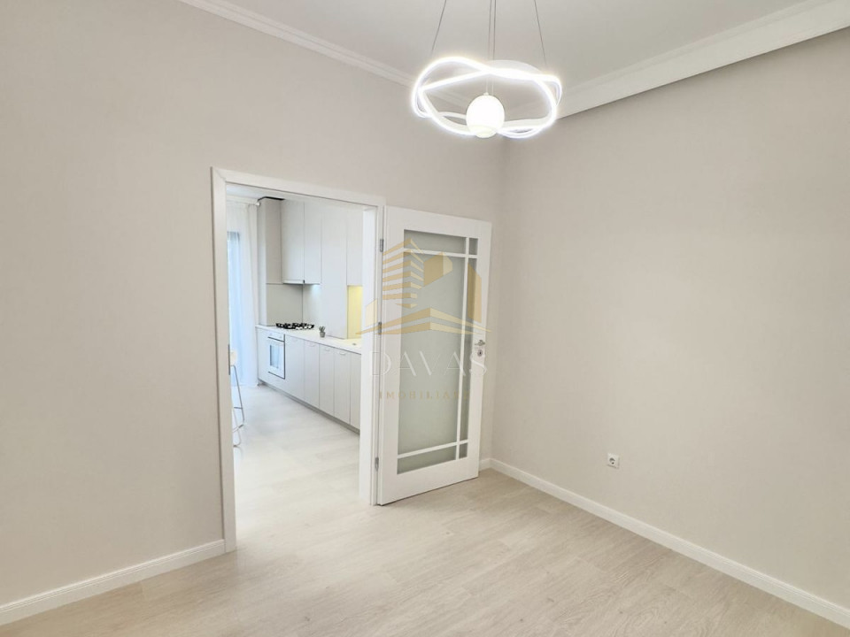 Apartament de 3 camere | Finisaje de Lux | Eroilor