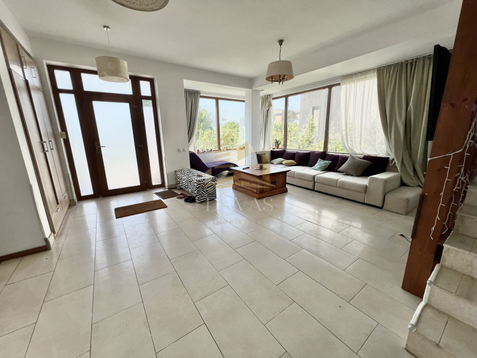 Casa individuala cu teren de 1000 mp - Liniste si spatiu