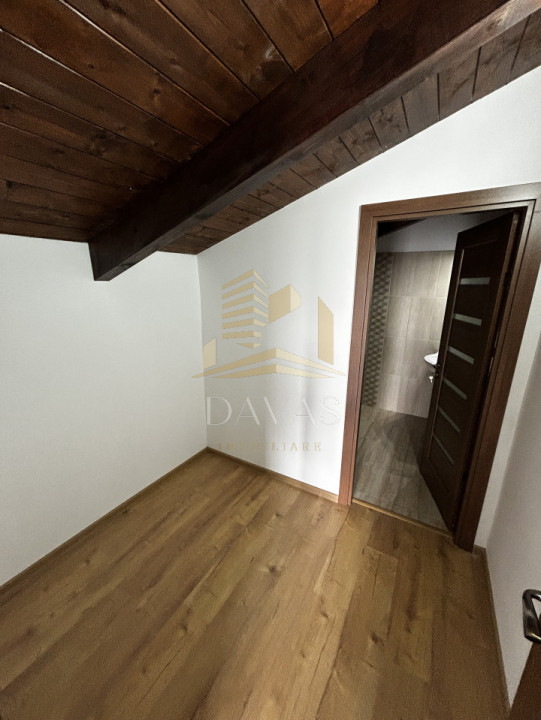 Casa de inchiriat 4 camere | Dezmir | Parcare | Terasa 