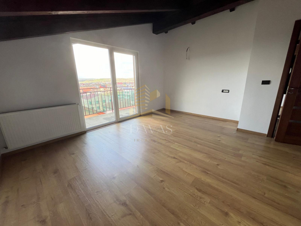 Casa de inchiriat 4 camere | Dezmir | Parcare | Terasa 