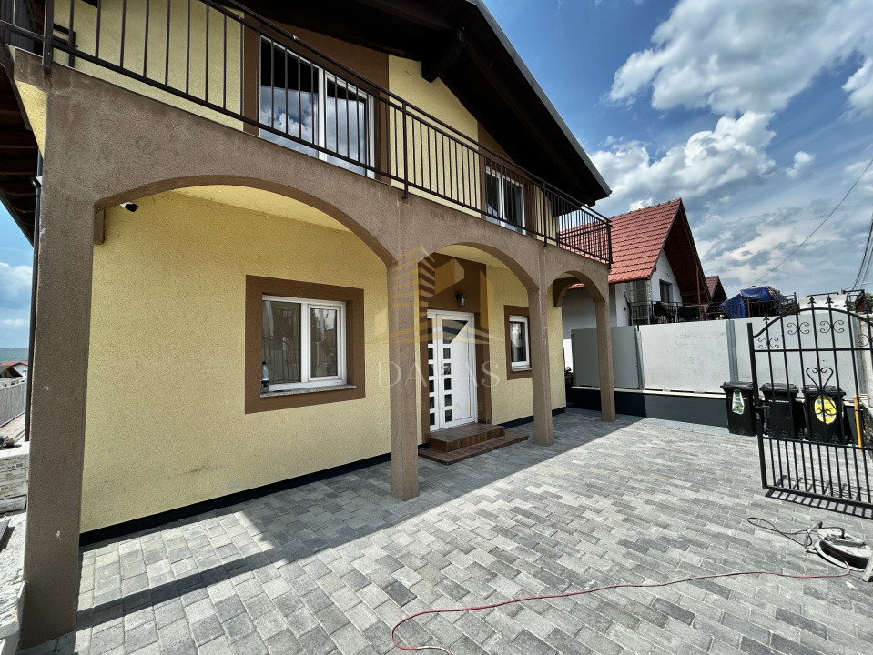 Casa de inchiriat 4 camere | Sannicoara | Parcare | Terasa 