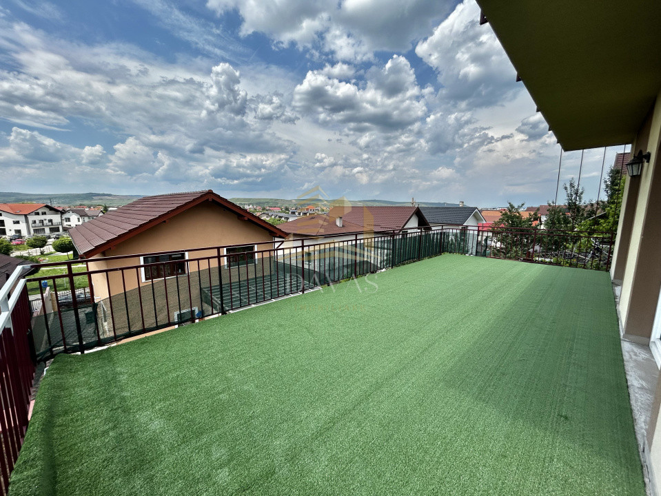 Casa de inchiriat 4 camere | Sannicoara | Parcare | Terasa 
