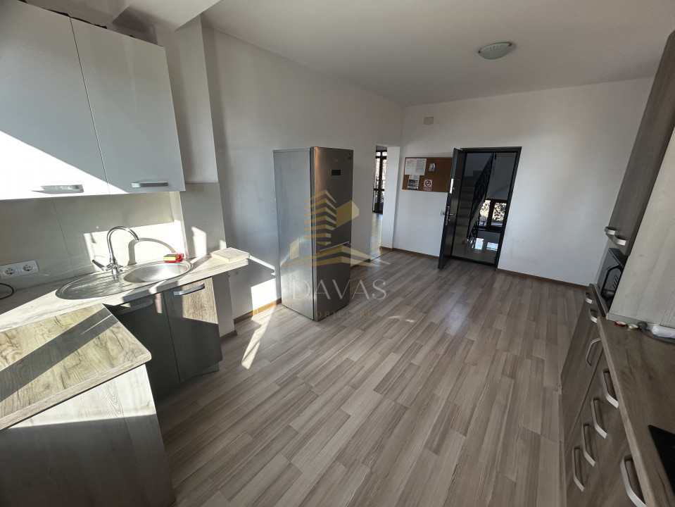Casa tip duplex 7 camere | Dambul Rotund | 5 parcari