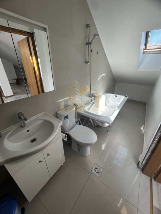 Casa tip duplex 7 camere | Dambul Rotund | 5 parcari