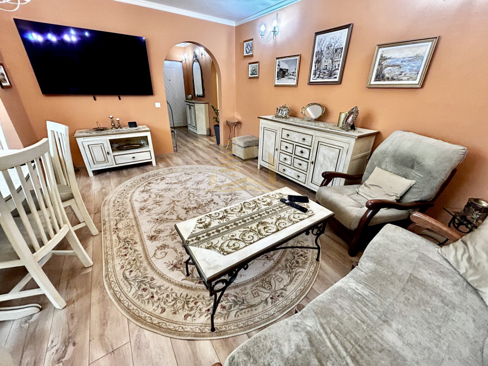 Apartament 4 camere de vanzare | Gheorgheni | Etaj intermediar | Garaj