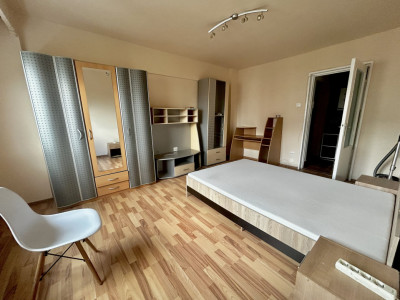 Apartament 2 camere decomandat | Intre Lacuri | Etaj intermediar