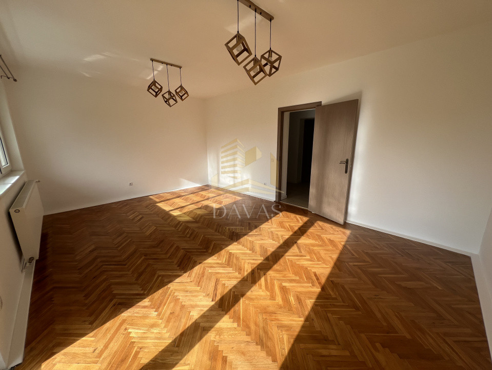 Apartament cu 3 camere de inchiriat | Platinia | Nemobilat | Locuinta / birou
