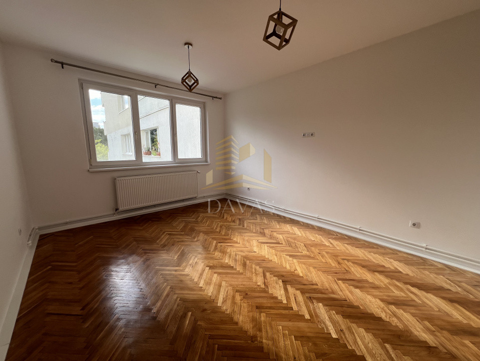Apartament cu 3 camere de inchiriat | Platinia | Nemobilat | Locuinta / birou