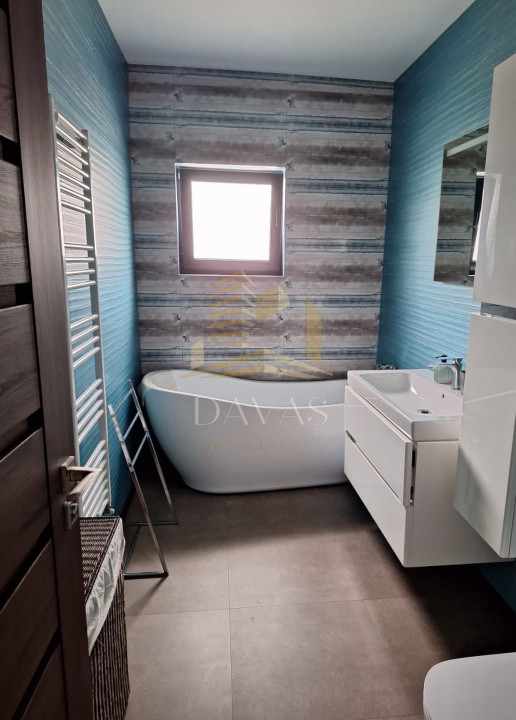 Apartament pe doua nivele cu 3 camere de inchiriat | Borhanci | Parcare inclusa