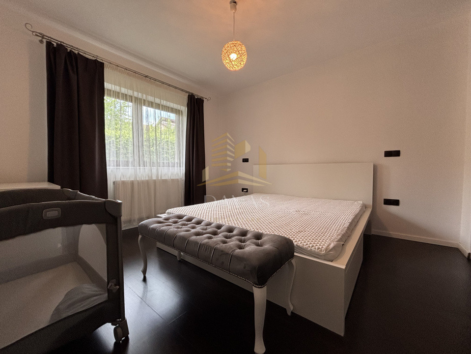 Apartament de 3 camere semidecomandat | Europa | 2 parcari