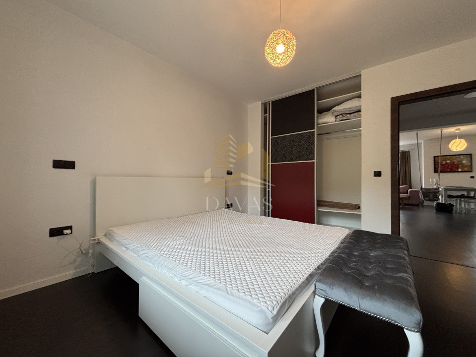 Apartament de 3 camere semidecomandat | Europa | 2 parcari