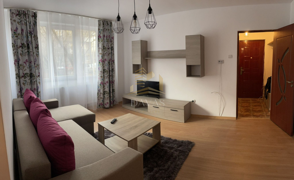 Apartament cu 2 camere de vanzare | Renovat recent | Zona Iulius Mall