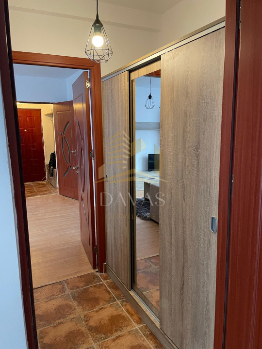 Apartament cu 2 camere de vanzare | Renovat recent | Zona Iulius Mall