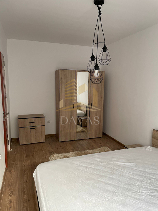 Apartament cu 2 camere de vanzare | Renovat recent | Zona Iulius Mall