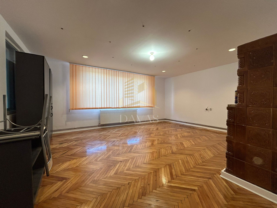 Spatiu ideal pentru birou sau locuit | Parcare | Interservisan