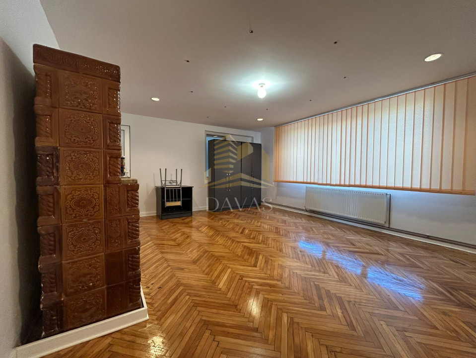 Spatiu ideal pentru birou sau locuit | Parcare | Interservisan
