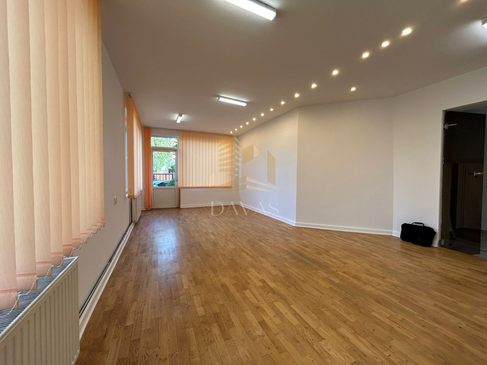 Spatiu ideal pentru birou sau locuit | Parcare | Interservisan
