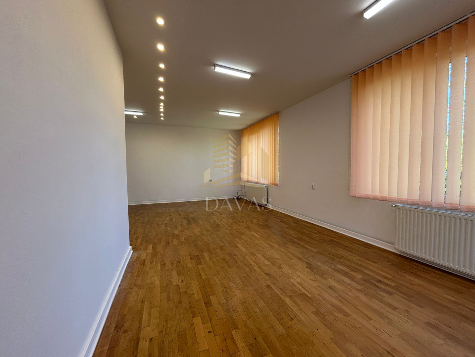 Spatiu ideal pentru birou sau locuit | Parcare | Interservisan
