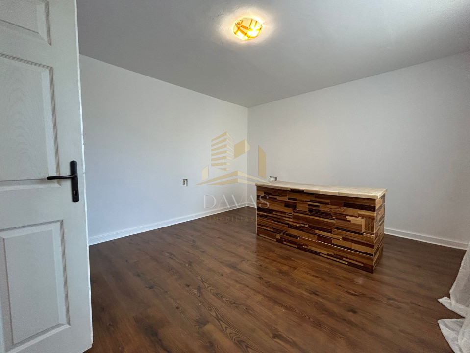 Spatiu ideal pentru birou sau locuit | Parcare | Interservisan