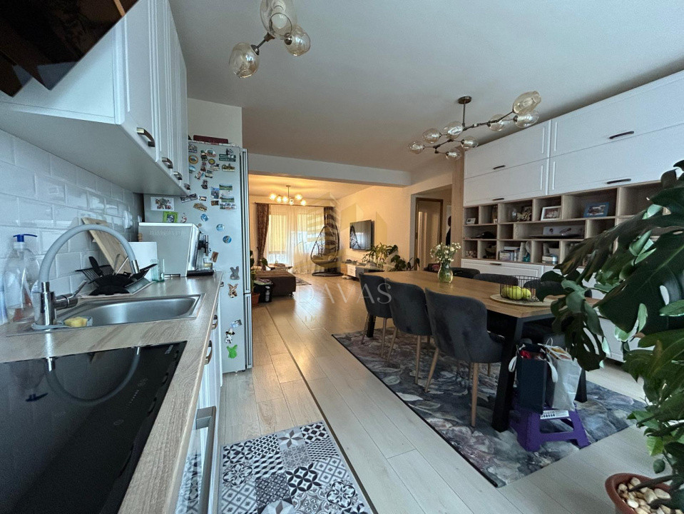 Apartament cu 3 camere de vanzare | Doua Parcari | Cartier Manastur
