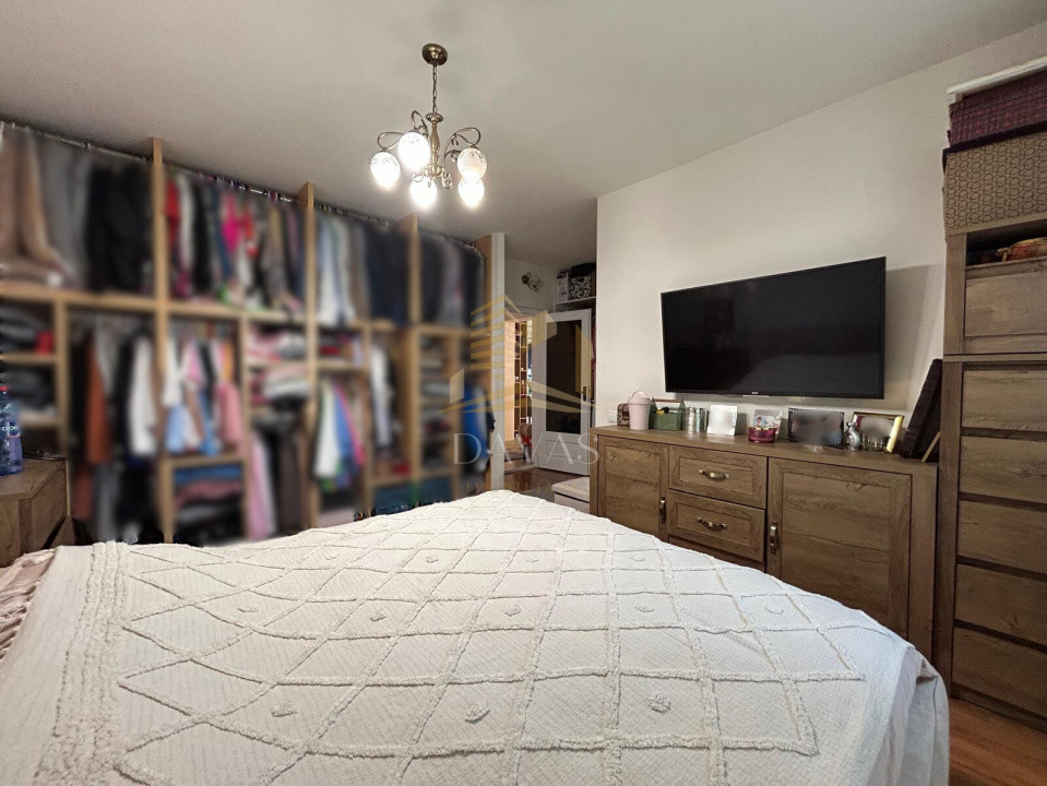 Apartament cu 3 camere de vanzare | Doua Parcari | Cartier Manastur
