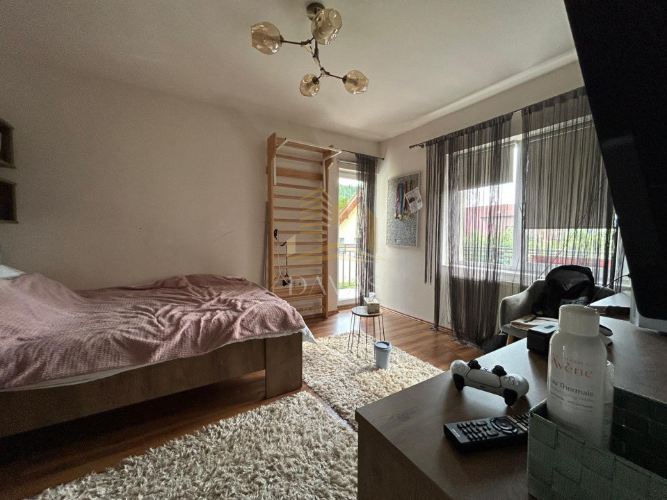 Apartament cu 3 camere de vanzare | Doua Parcari | Cartier Manastur