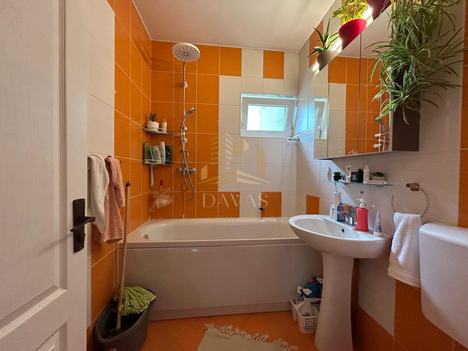 Apartament cu 3 camere de vanzare | Doua Parcari | Cartier Manastur