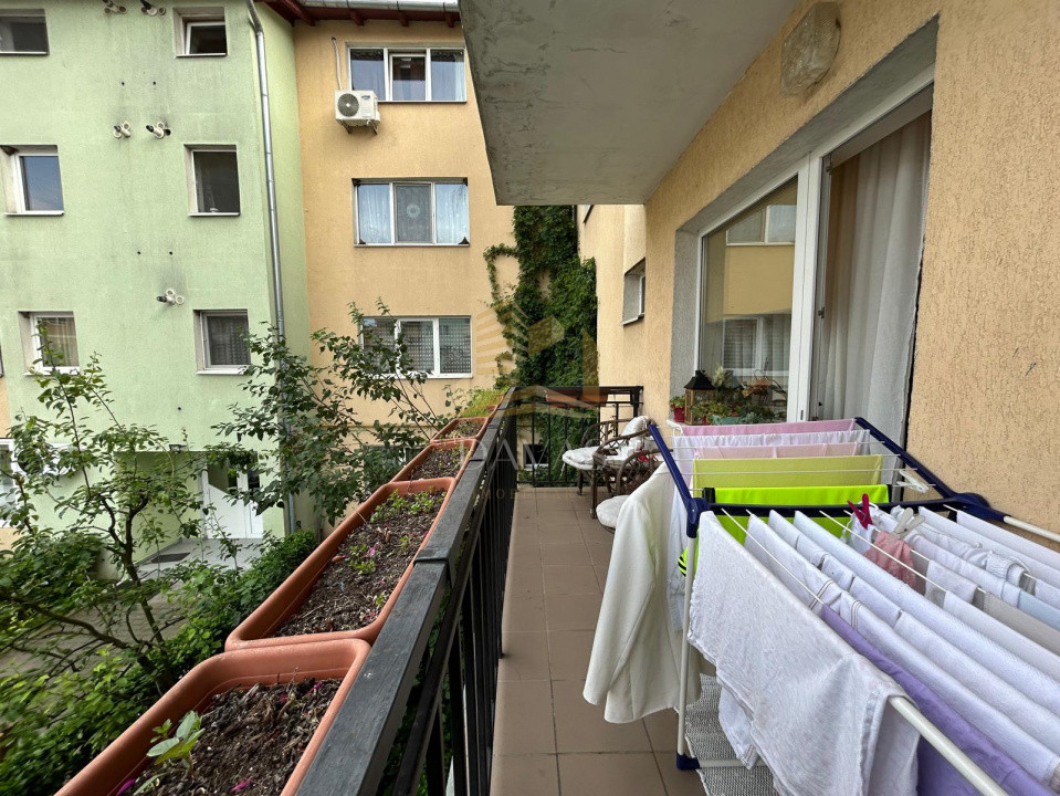 Apartament cu 3 camere de vanzare | Doua Parcari | Cartier Manastur