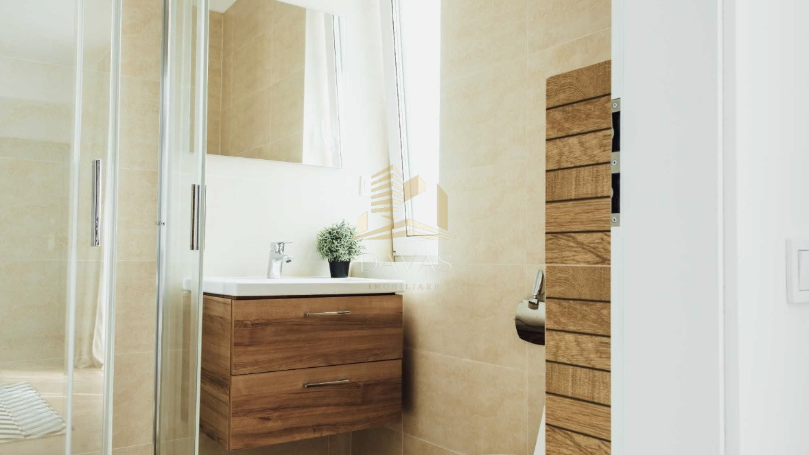 Apartament de 3 camere semidecomandat | Centru | Anton Pann
