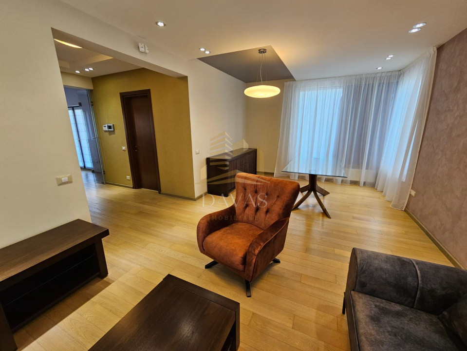Vilă de Lux în Gruia – Oferta premium de închiriere | 6 Parcări 