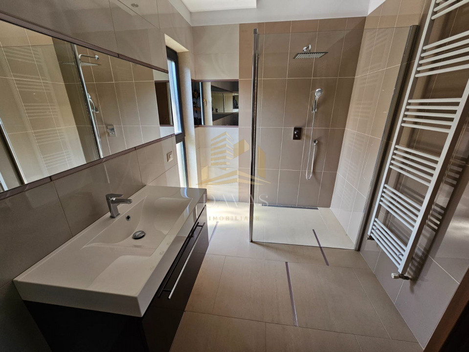 Vilă de Lux în Gruia – Oferta premium de închiriere | 6 Parcări 