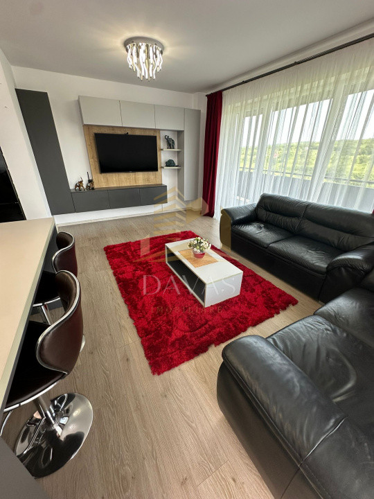 Apartament cu 3 camere | terasa spatioasa | parcare inclusa | Iulius Mall