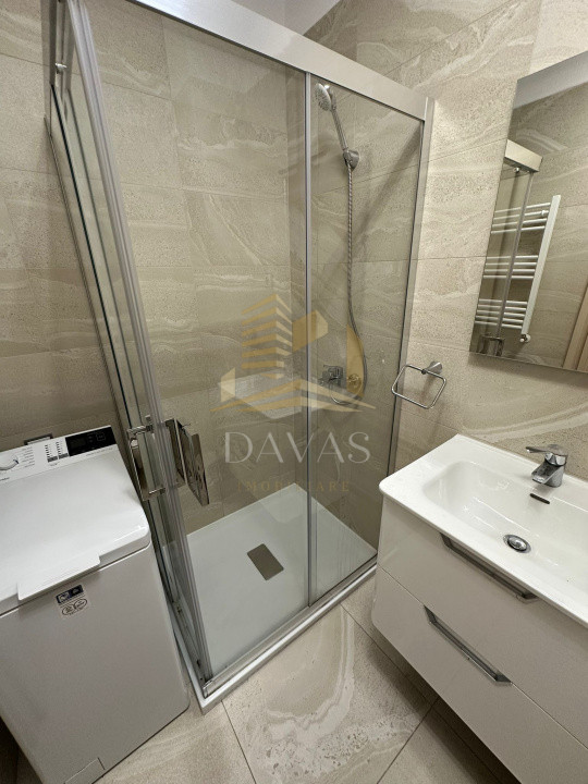 Apartament cu 3 camere | terasa spatioasa | parcare inclusa | Iulius Mall