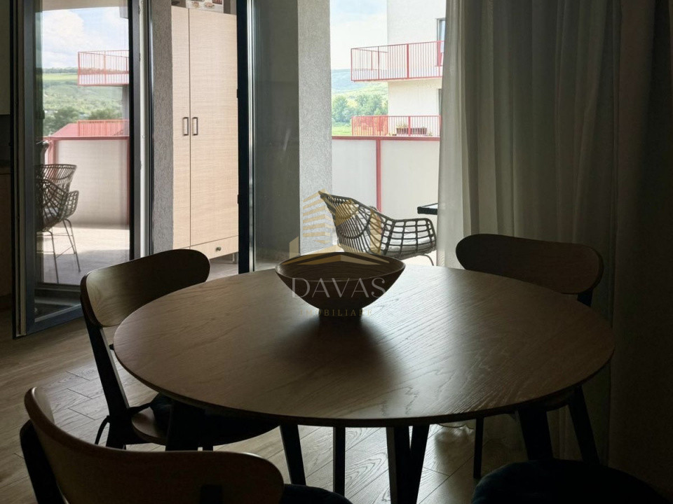 Apartament de 2 camere semidecomandat | Zona Vivo