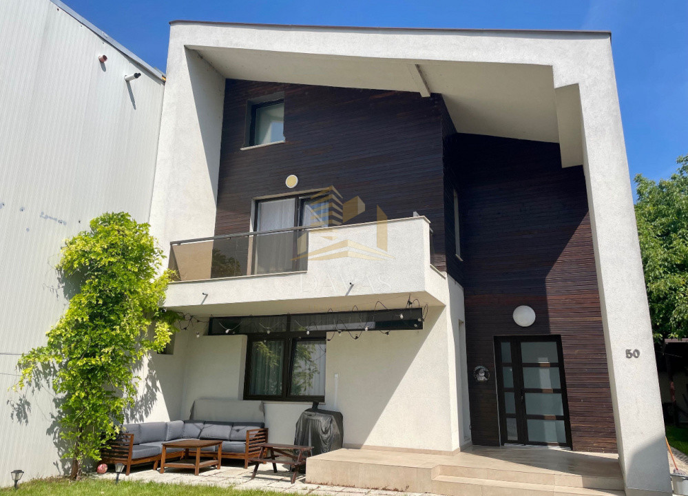 Casa tip duplex 5 camere de inchiriat | Piata 1 Mai |  Parcare
