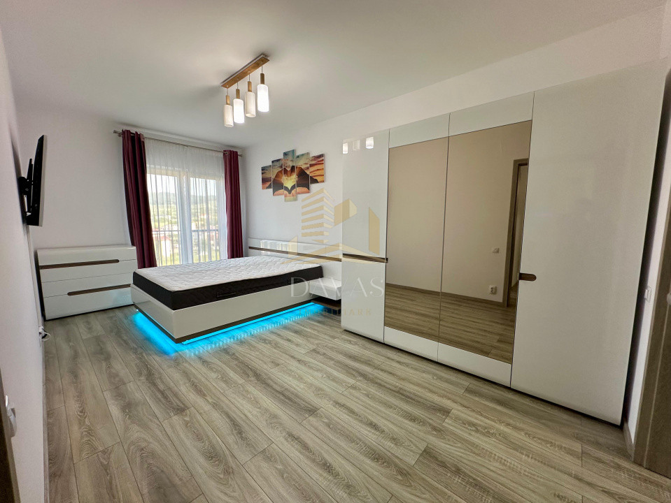 Apartament de 3 camere semidecomandat | Buna ziua 