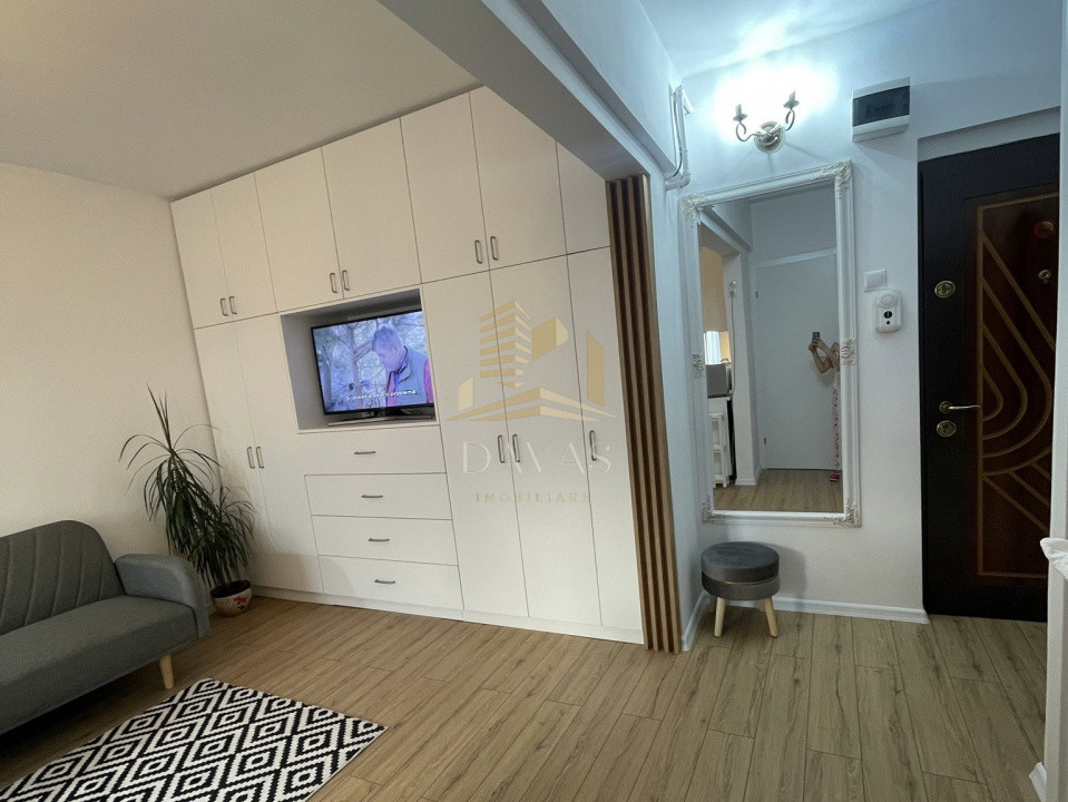 Apartament de 2 camere semidecomandat | zona Gării