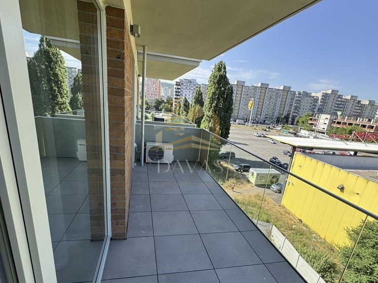 Apartament semidecomandat de 3 camere | Manastur | complex Zenia