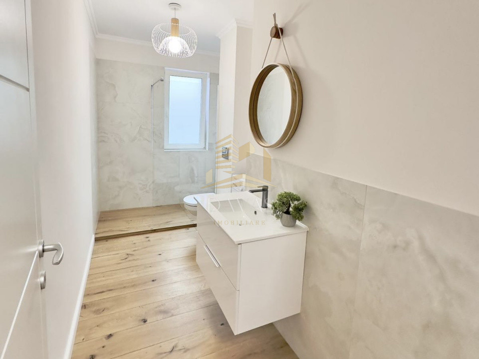 Apartament de 3 camere semidecomandat | Florești 