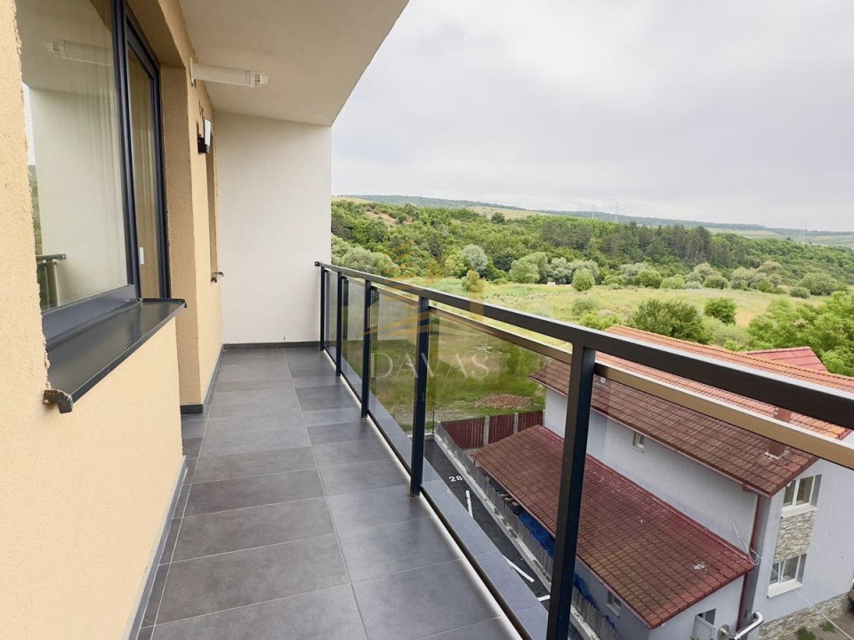 Apartament de 3 camere semidecomandat | Florești 