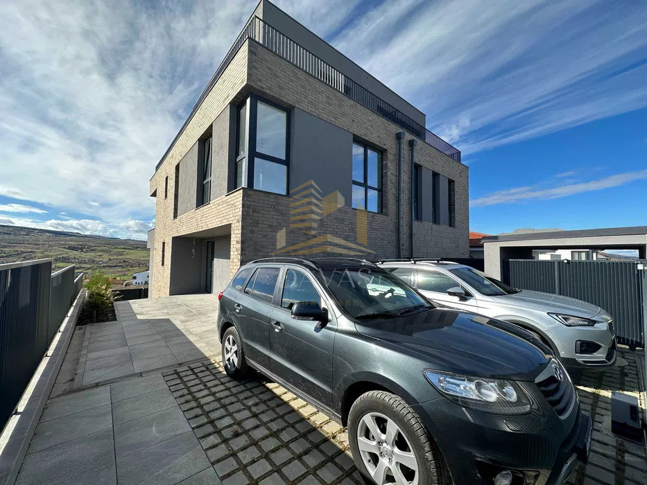 Duplex de vanzare | Borhanci | Semifinisat