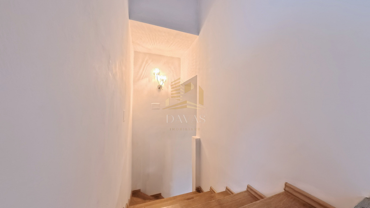 Apartament situat în vila | Valea Chintaului 