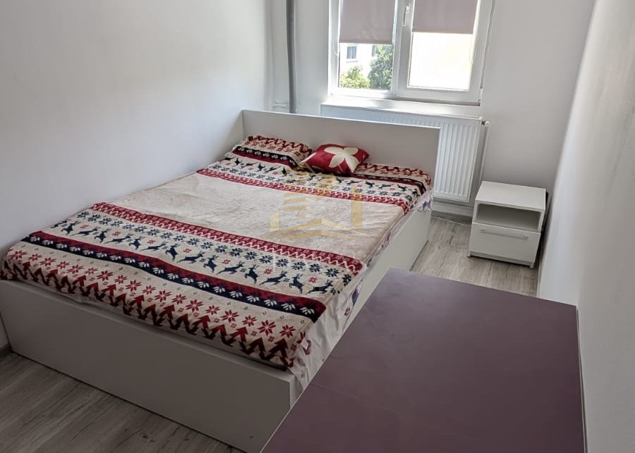 Apartament de 3 camere semidecomandat | Manastur 